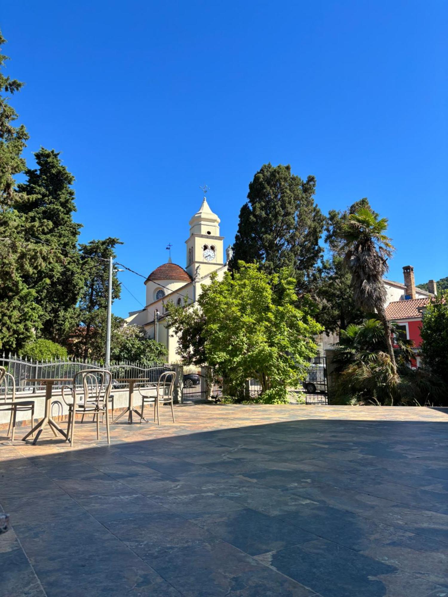 Captain' S Villa Boutique Hotel Veli Lošinj Buitenkant foto