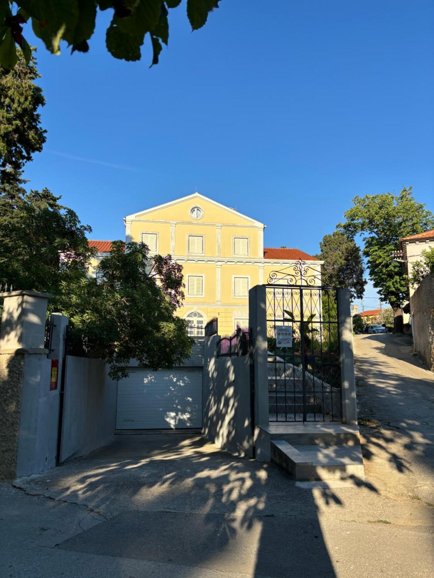 Captain' S Villa Boutique Hotel Veli Lošinj Buitenkant foto