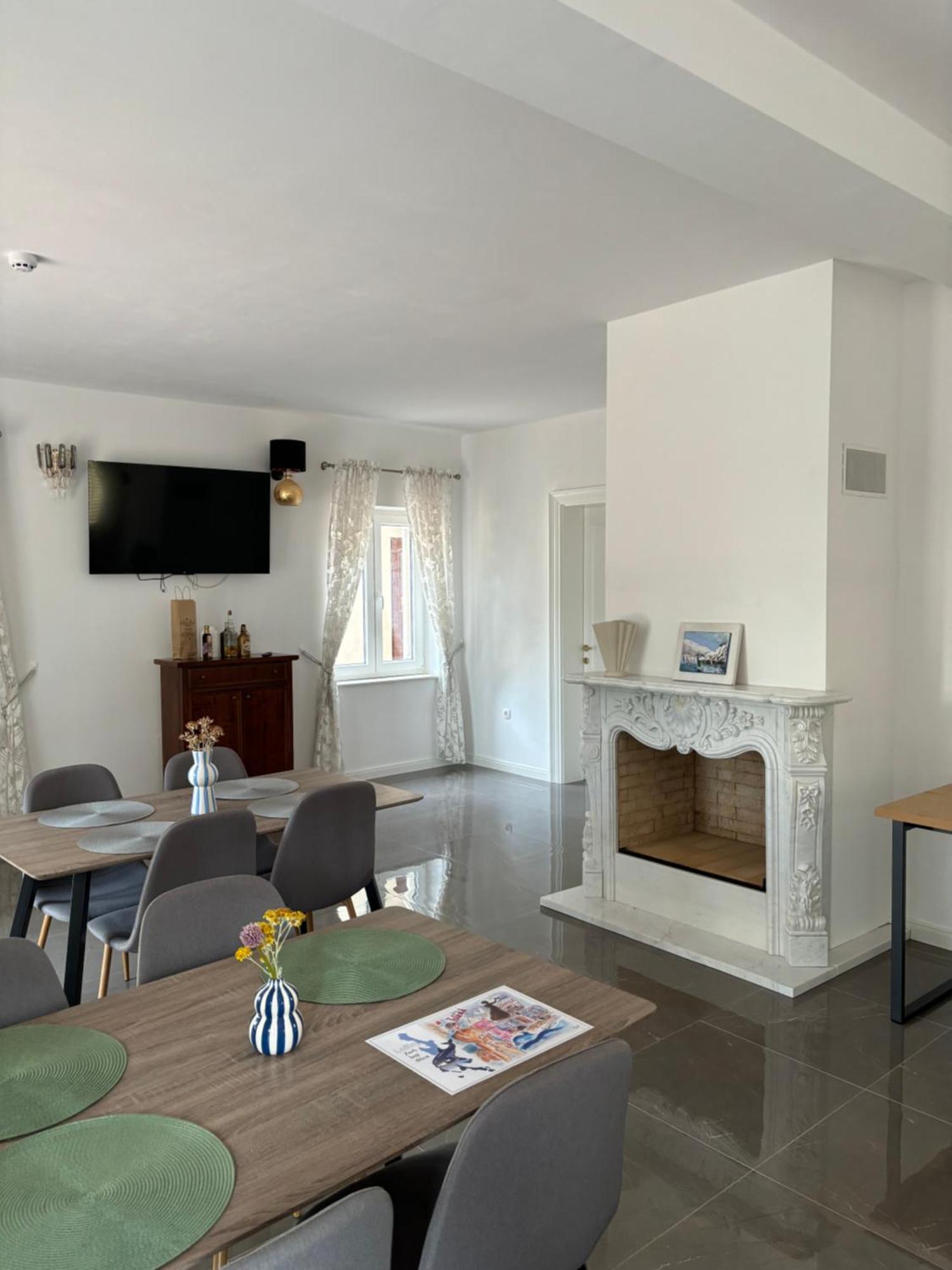 Captain' S Villa Boutique Hotel Veli Lošinj Buitenkant foto