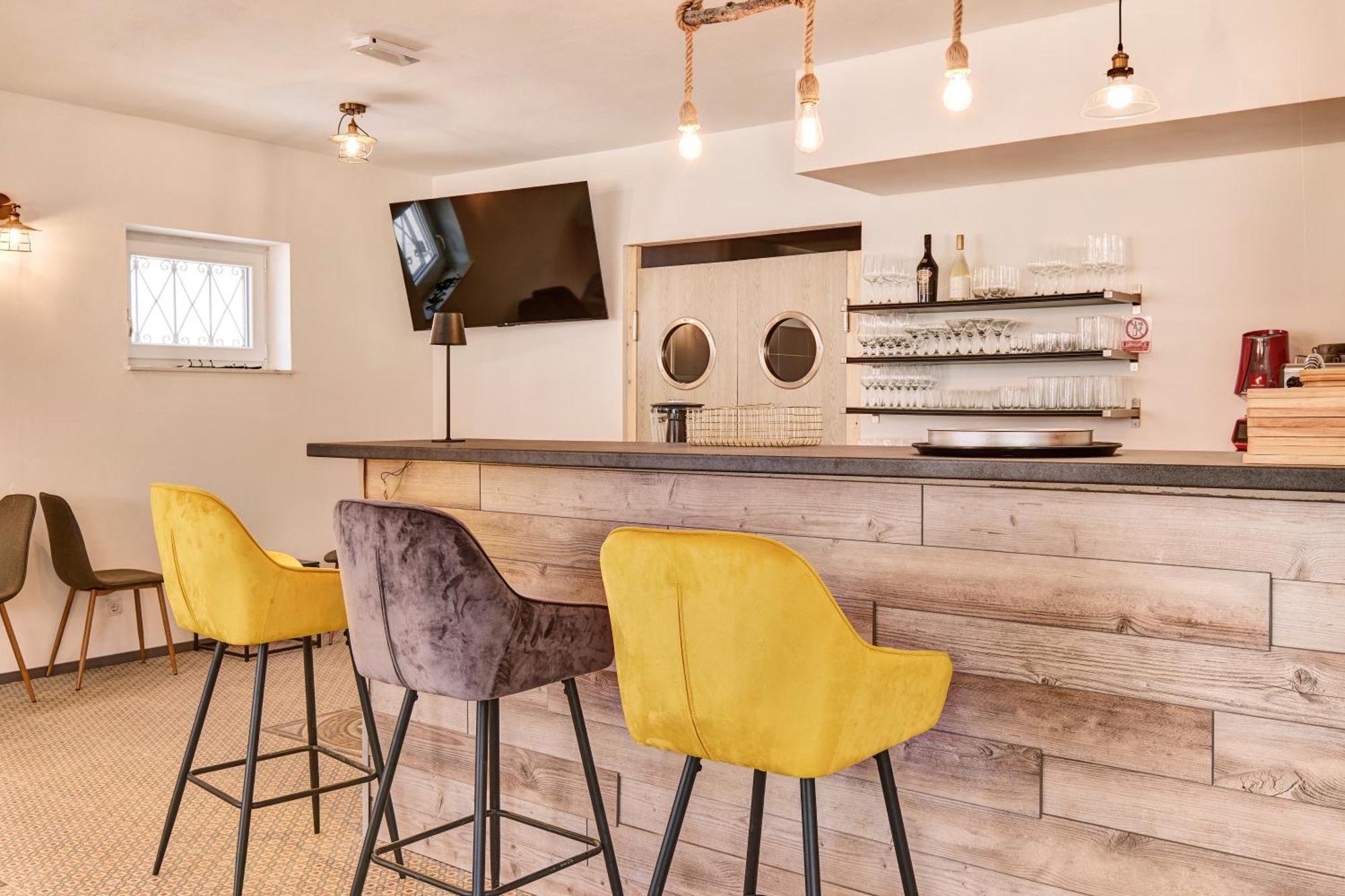 Captain' S Villa Boutique Hotel Veli Lošinj Buitenkant foto
