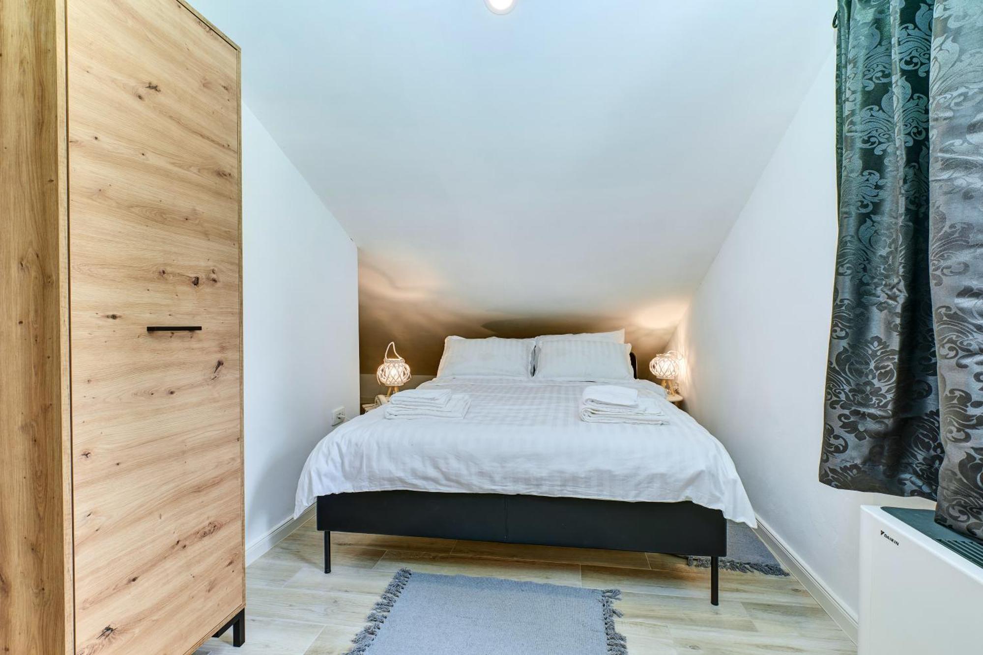 Captain' S Villa Boutique Hotel Veli Lošinj Buitenkant foto